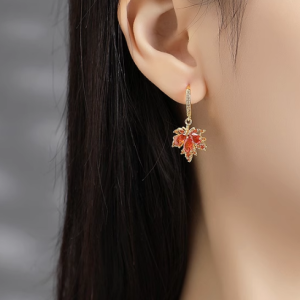 Red Maple Leaf Fashion Earrings