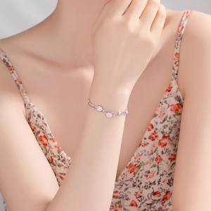 Silver Cat Claw Bracelet